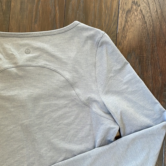 lululemon crop long sleeve - Picture 3 of 3